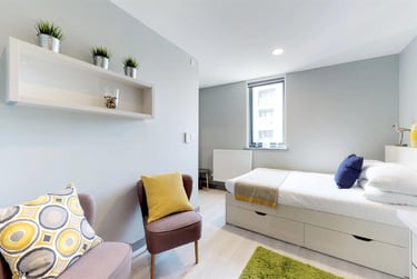 1 bed studio, Bernard Street, City Centre, Southampton, SO143AY - Image 1